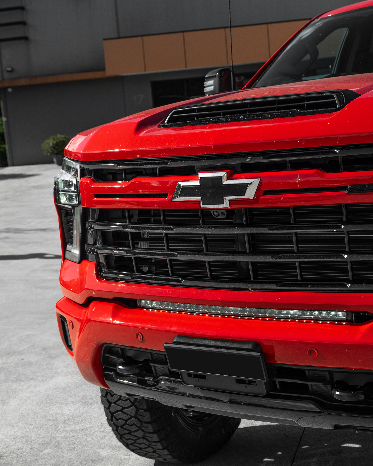 Silverado 2500HD Under-Grille LED Light Bar Kit